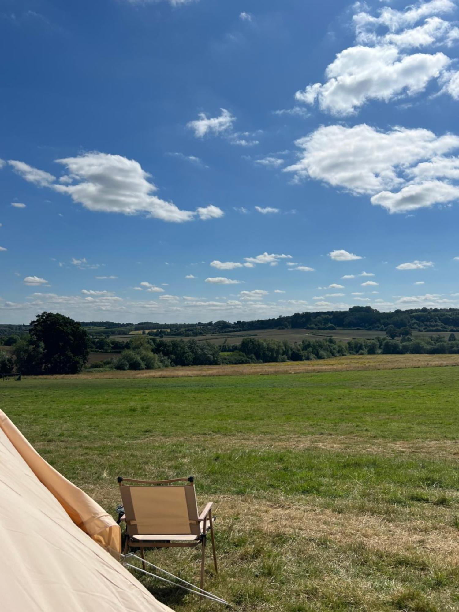 Bell Tent 4M Fossewold Farm Camping Moreton-in-Marsh Екстер'єр фото