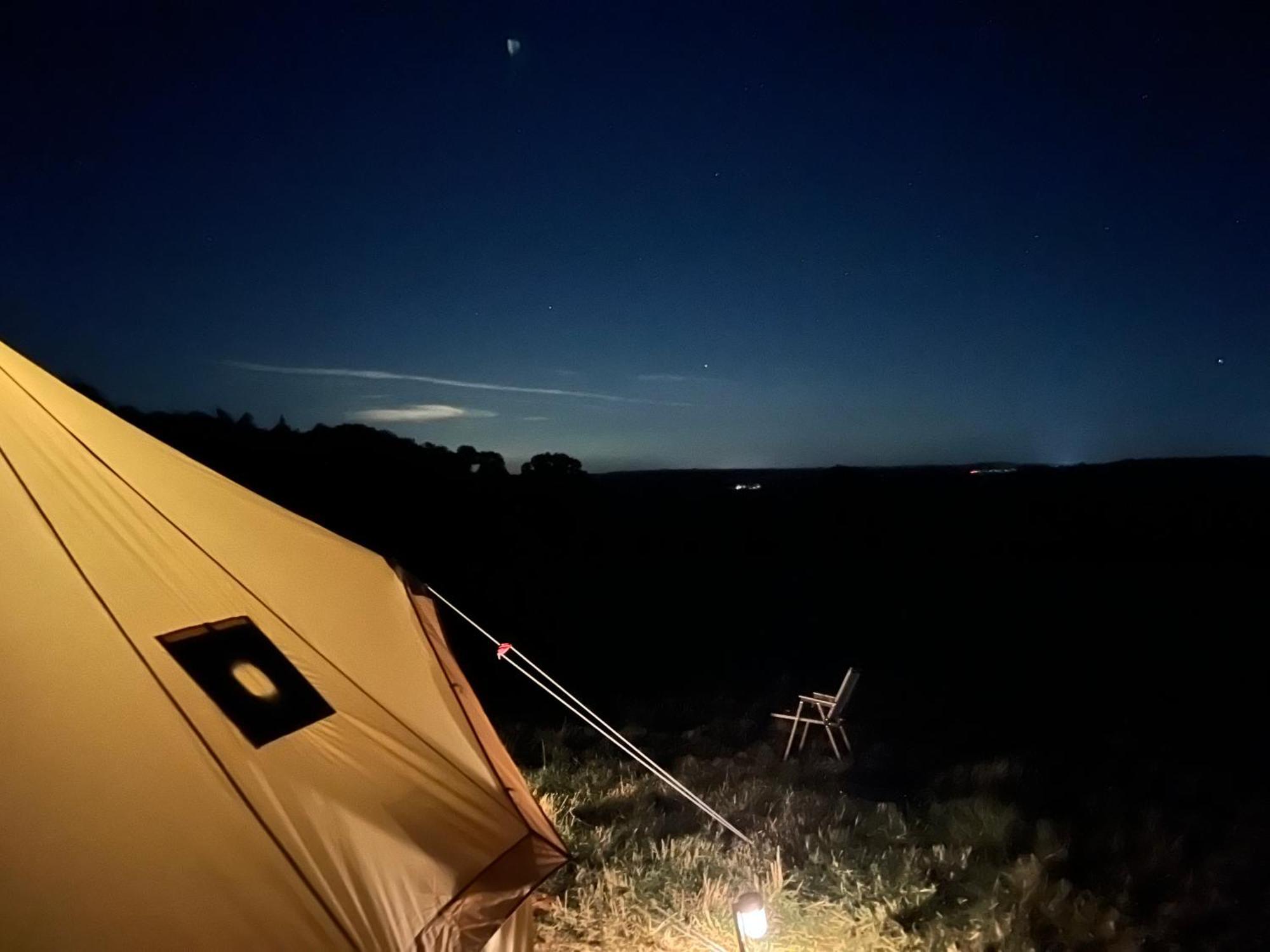 Bell Tent 4M Fossewold Farm Camping Moreton-in-Marsh Екстер'єр фото