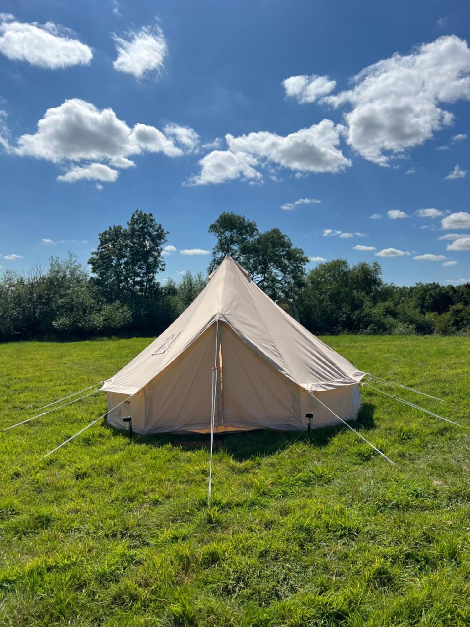 Bell Tent 4M Fossewold Farm Camping Moreton-in-Marsh Екстер'єр фото