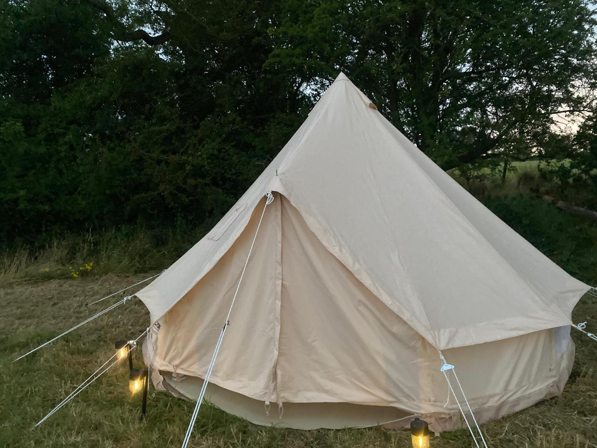 Bell Tent 4M Fossewold Farm Camping Moreton-in-Marsh Екстер'єр фото
